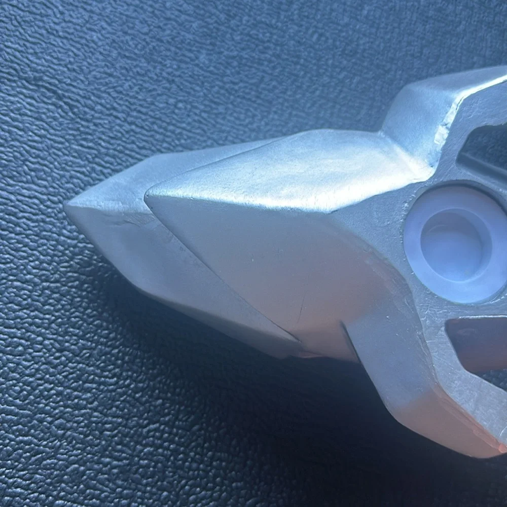 Silver Fish Decor with Sleek Origami Design